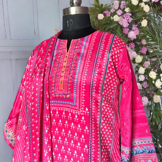 Pink Printed Rayon Kurtha Set with Pant & Dupatta | Threads & Twirls