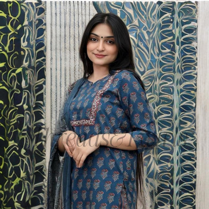 Neelaveni - Straight Cut Kurtha Set - Blue & Red | Threads & Twirls