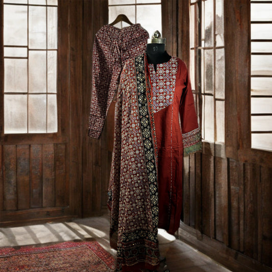 Rust Red & Printed Cotton Salwar Suit with Dupatta – Threads & Twirls