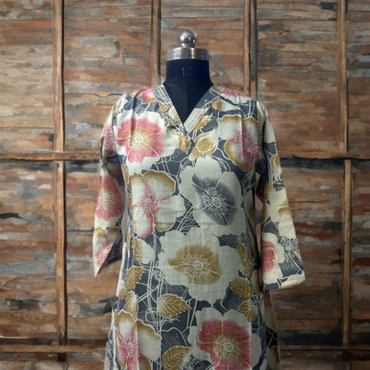 Floral Cotton Salwar Suit with V-Neck & Pocket | Lightweight Daily Wear | Threads & Twirls