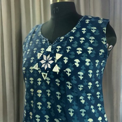 Indigo Kurta Set with Mirror Work Yoke and Contrast Salwar Pant & Attachable Sleeves – Ethnic Wear for Women