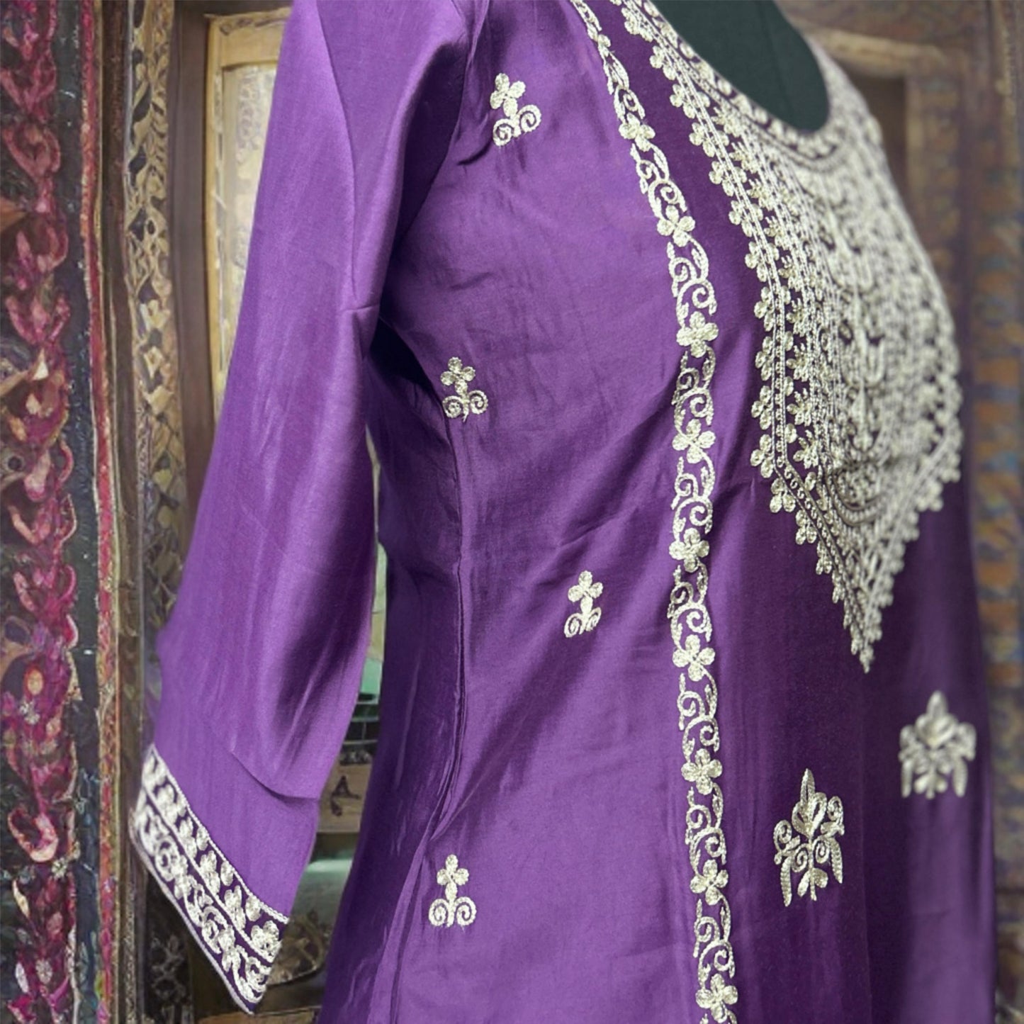 Regal Purple Silk Suit Set with Intricate Thread Embroidery on Kurta & Dupatta