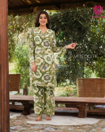 Women's Floral Cotton Co-ord Set with V-Neck & Pocket | Breathable Daily Wear