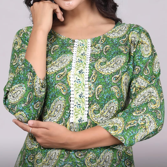 Straight cut kurta - Green | Threads & Twirls