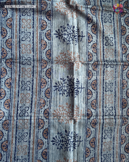 Pure Cotton Floral / Geometric Printed Saree with Plain Blouse |Royal Blue, Red, Bluish Grey & Chocolate Brown | Threads & Twirls