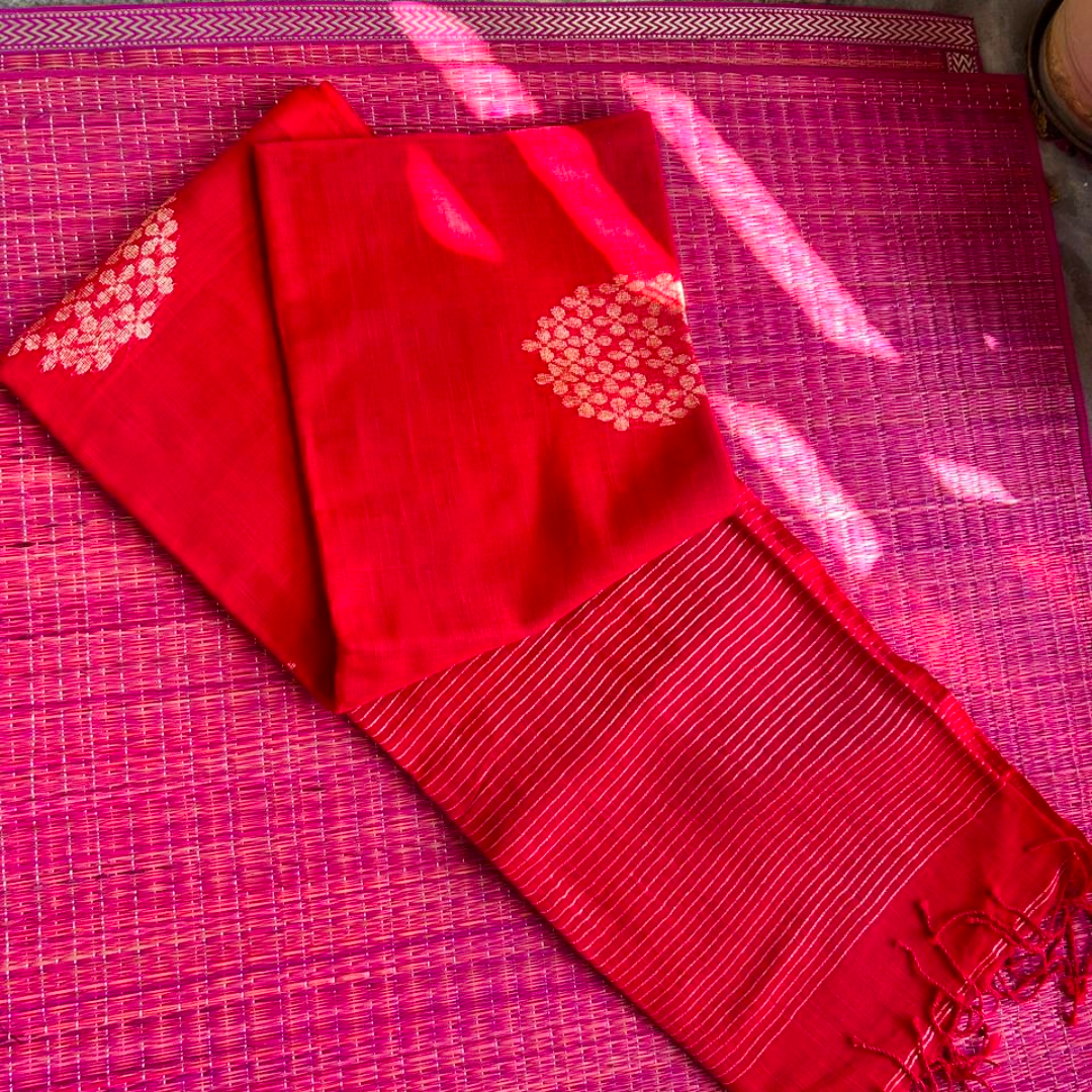 Pure Linen Jamdani Saree with Zari Striped Pallu – Tomato Red & Pink | Mriksha saree