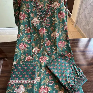 Manju - Floral print suit set - Green | Threads & Twirls